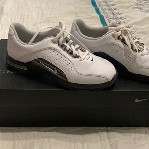 2y golf shoes